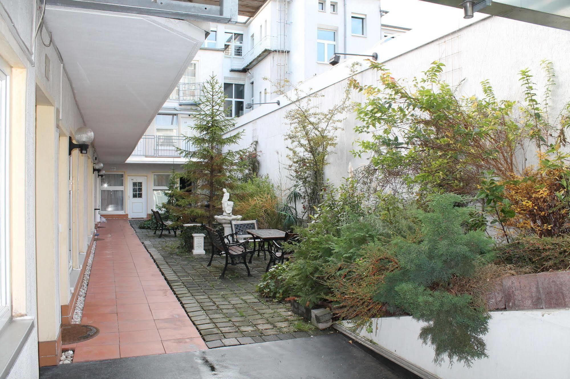 City Lounge Hotel Düsseldorf Exterior foto
