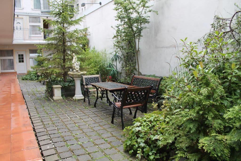 City Lounge Hotel Düsseldorf Exterior foto
